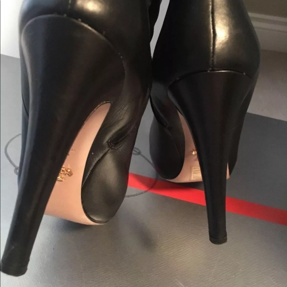 Prada heels boots size 39 color black - Picture 7 of 8